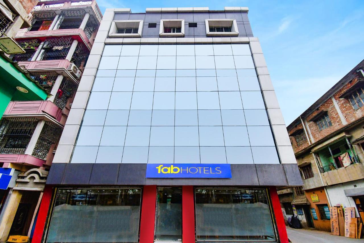 Fabexpress Royal Oak Hotel Liluāh Exterior photo